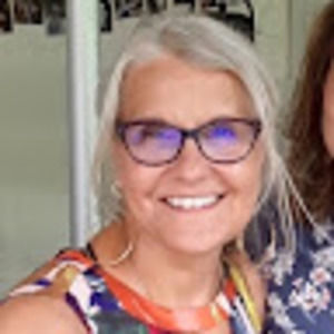 Meet your Posher, Theresa